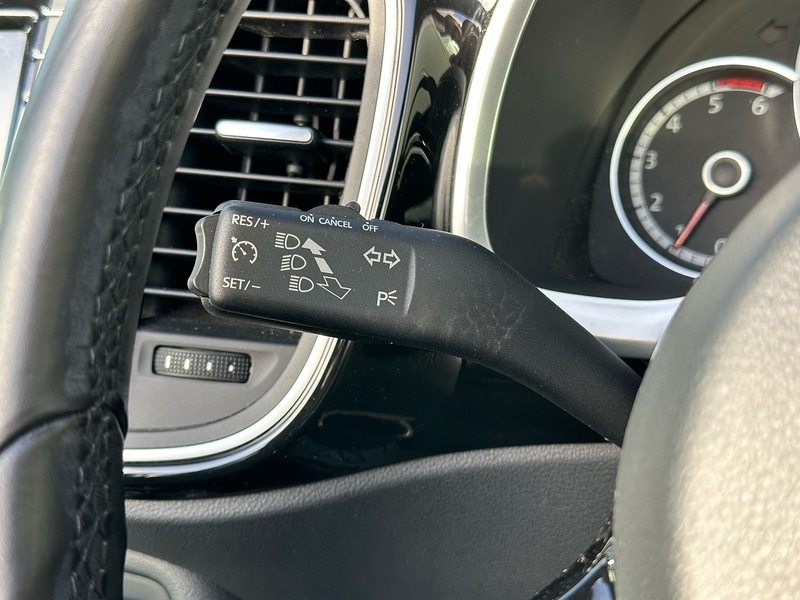 Used Volkswagen Beetle 2016 for sale - 76694280: Photo 42