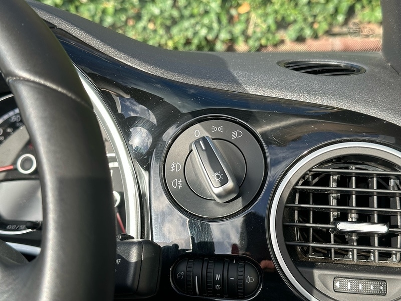 Used Volkswagen Beetle 2016 for sale - 76694280: Photo 45