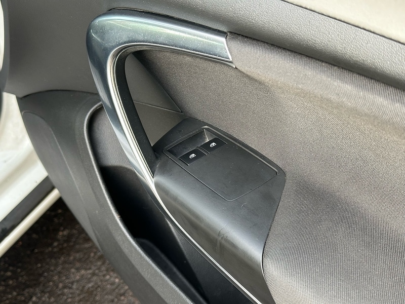 Used Vauxhall Insignia 2014 for sale - 76893052: Photo 35