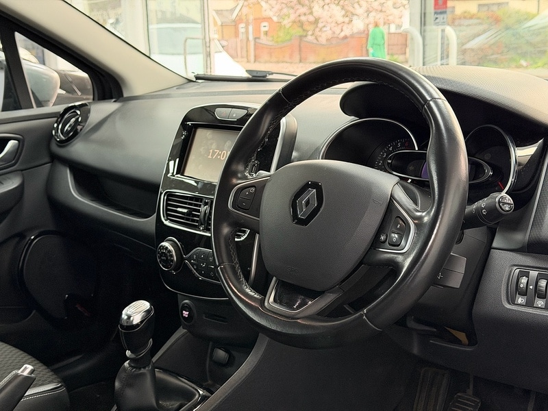 Used Renault Clio 2017 for sale - 77990117: Photo 3