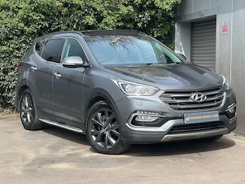 Used Hyundai Santa Fe 2016 for sale - 79434817: Photo