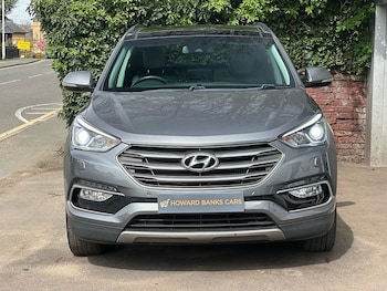 Used Hyundai Santa Fe 2016 for sale - 79434817: Photo