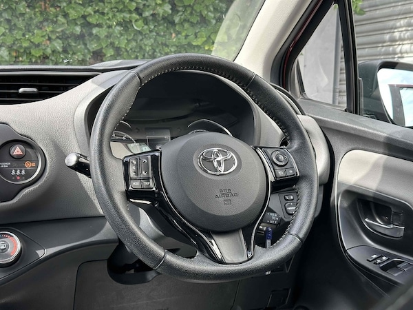 Used Toyota Yaris 2019 for sale - 75009458: Photo 46