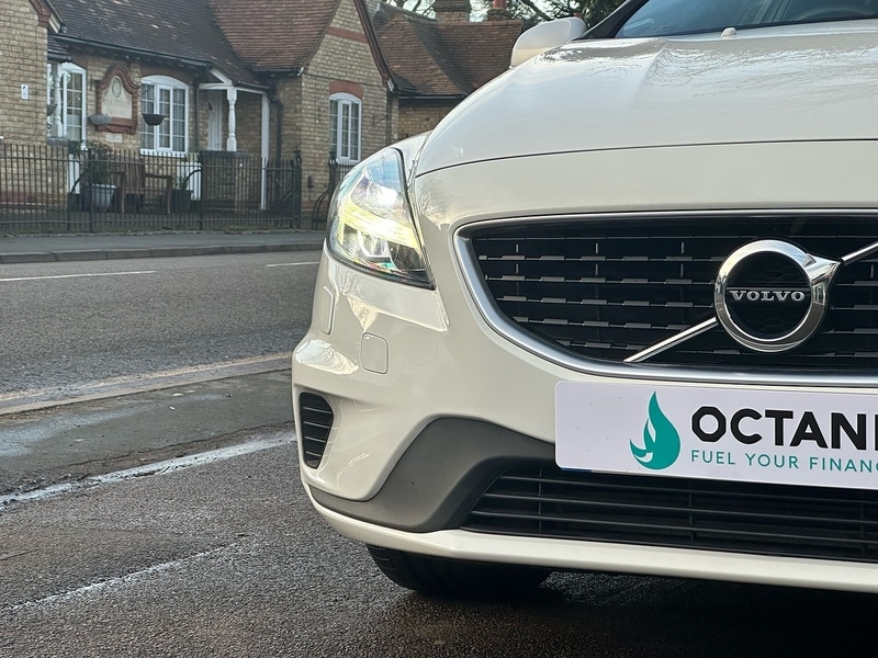 Used Volvo V40 2018 for sale - 77303243: Photo 11