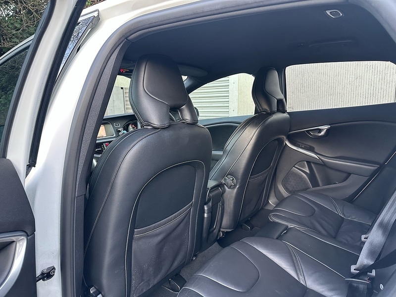 Used Volvo V40 2018 for sale - 77303243: Photo 32