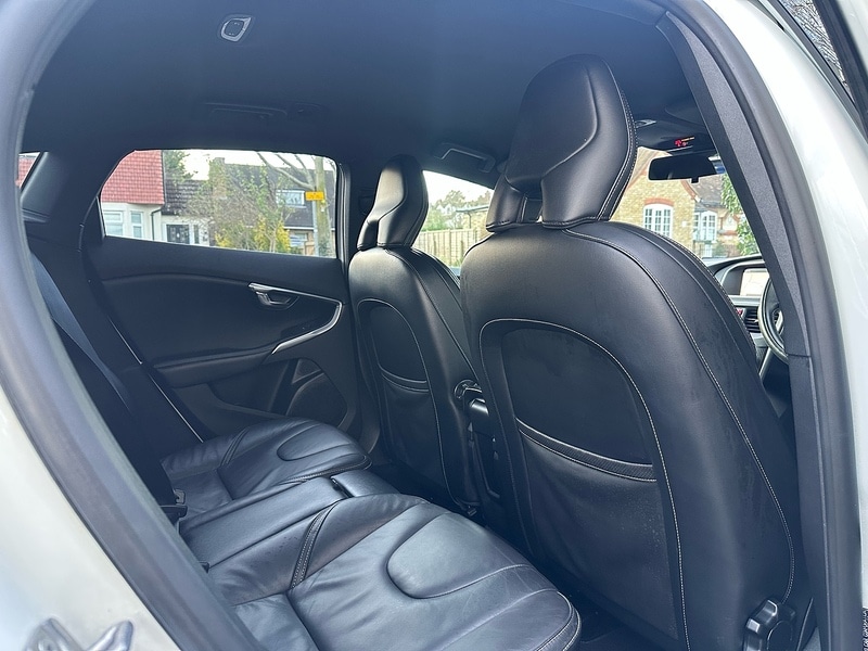 Used Volvo V40 2018 for sale - 77303243: Photo 34