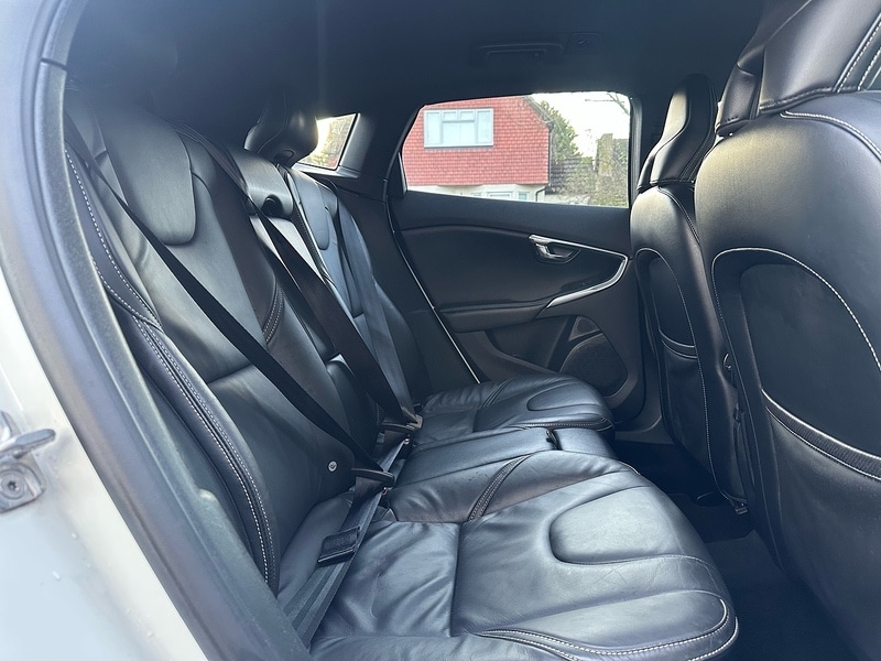 Used Volvo V40 2018 for sale - 77303243: Photo 35