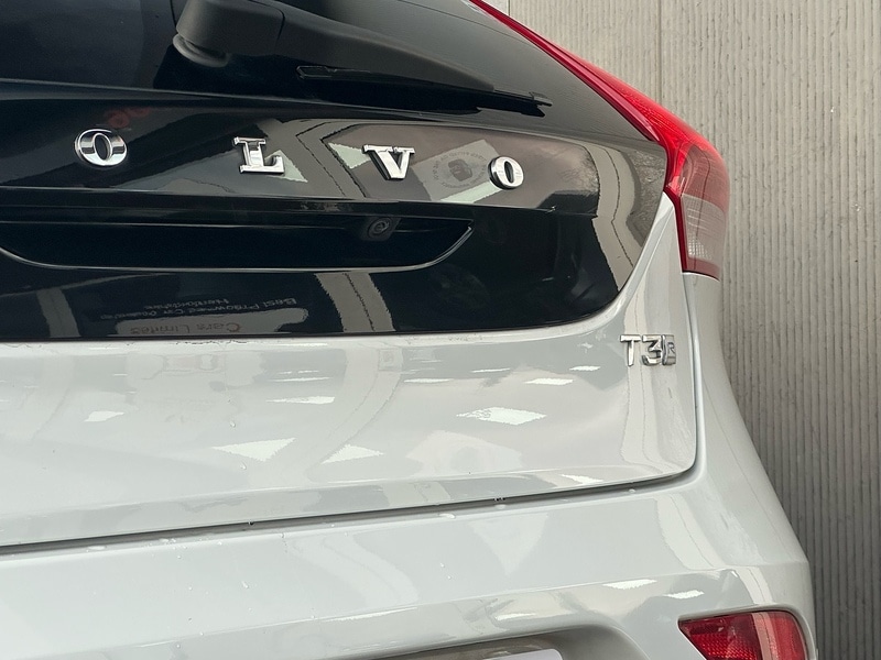 Used Volvo V40 2018 for sale - 77303243: Photo 45