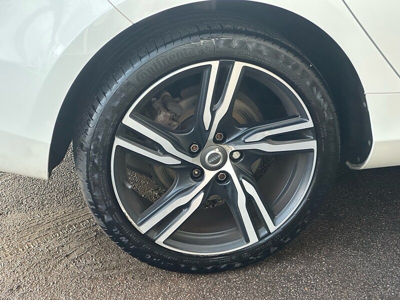 Used Volvo V40 2018 for sale - 77303243: Photo 46