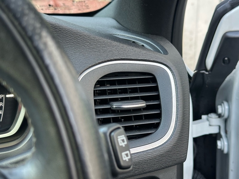 Used Volvo V40 2018 for sale - 77303243: Photo 55