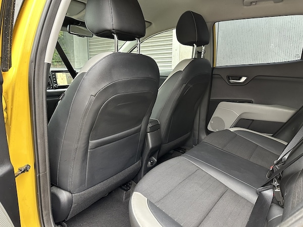 Used Kia Stonic 2018 for sale - 76182010: Photo 40