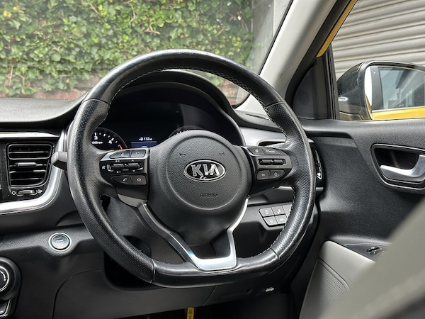 Used Kia Stonic 2018 for sale - 76182010: Photo 49