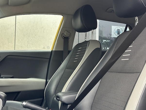 Used Kia Stonic 2018 for sale - 76182010: Photo 9