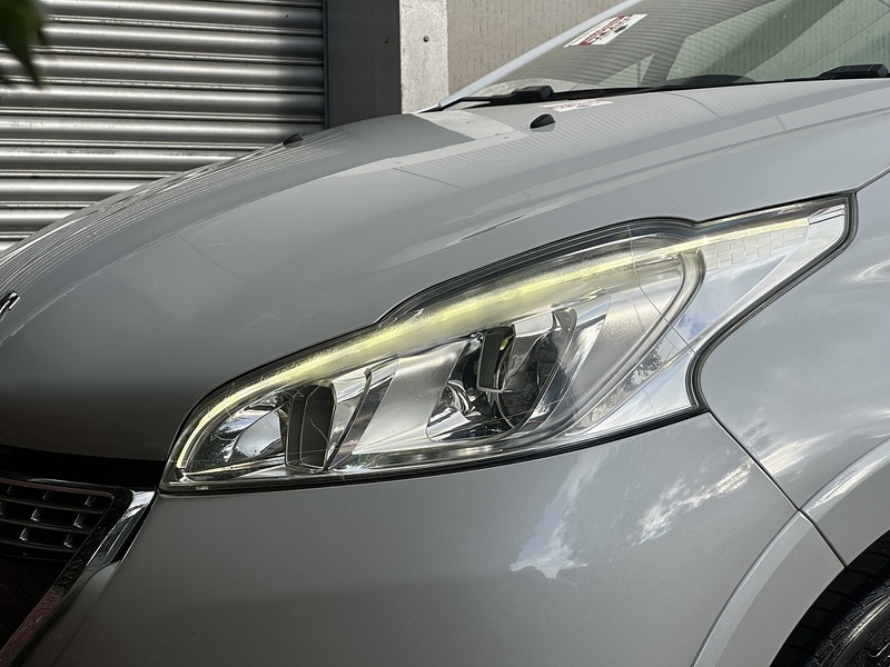 Used Peugeot 208 2014 for sale - 76518489: Photo 30