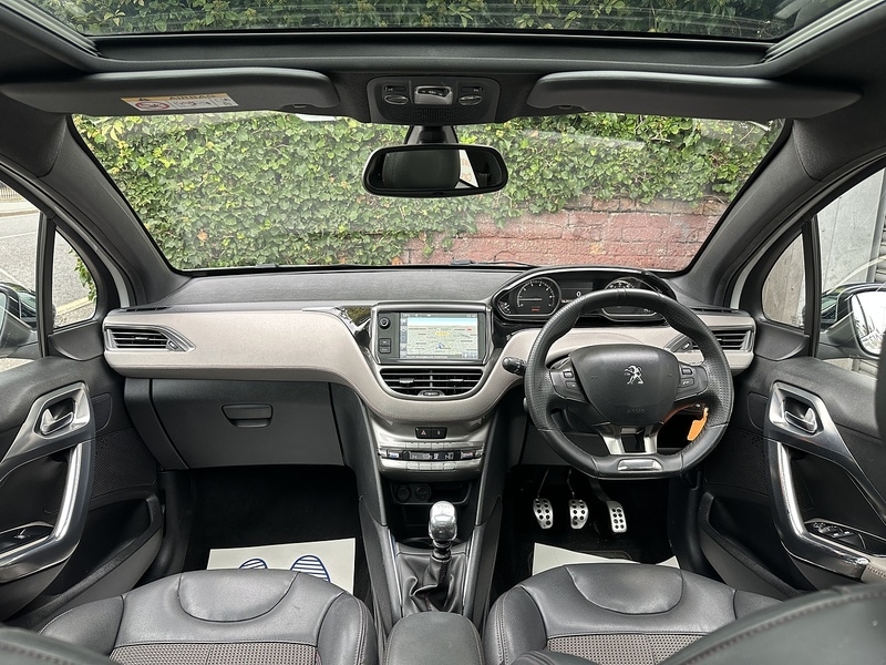 Used Peugeot 208 2014 for sale - 76518489: Photo 4