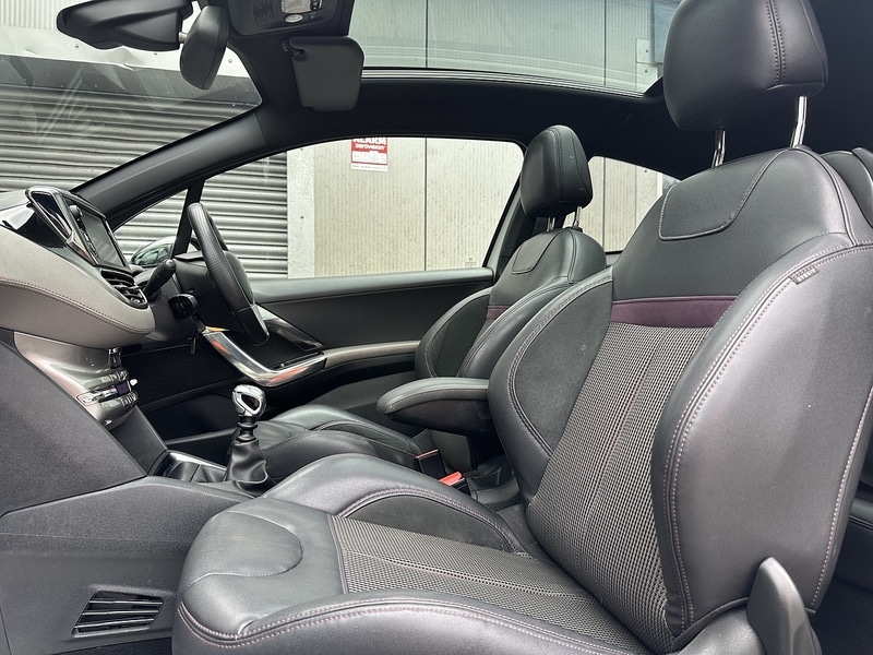 Used Peugeot 208 2014 for sale - 76518489: Photo 5