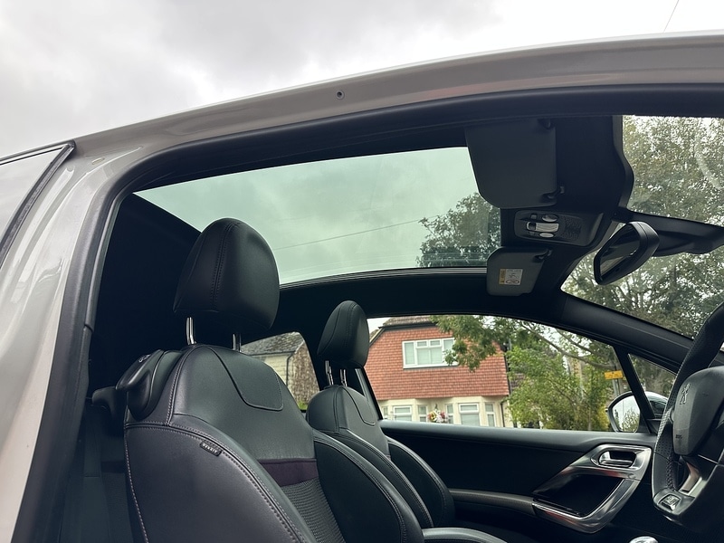 Used Peugeot 208 2014 for sale - 76518489: Photo 9