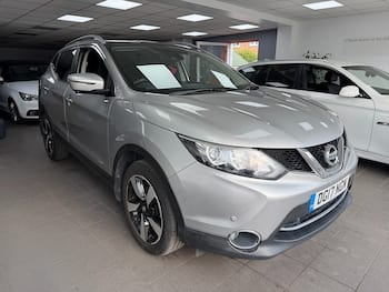 Used Nissan Qashqai 2017 for sale - 79550315: Photo