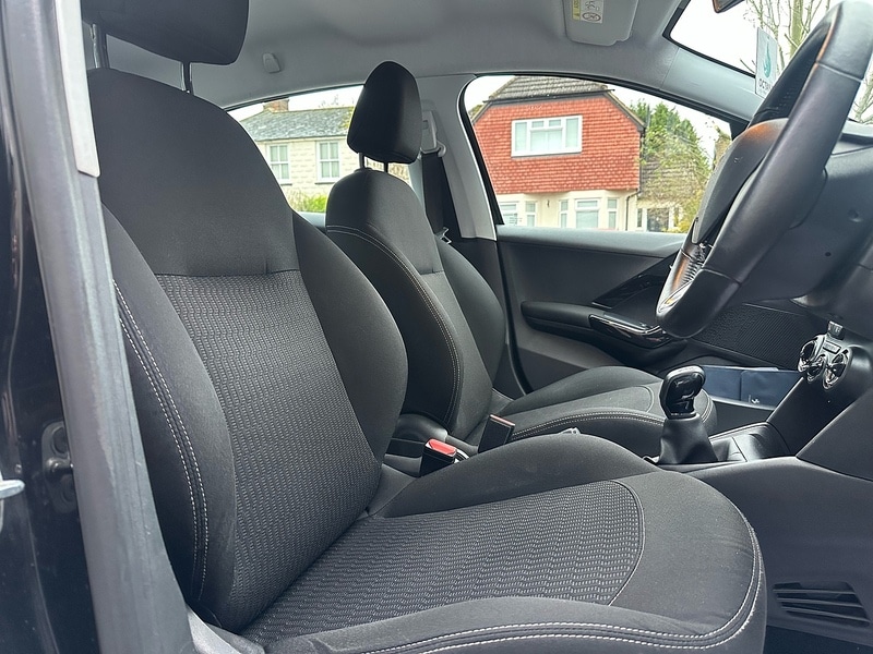 Used Peugeot 208 2017 for sale - 77490668: Photo 13