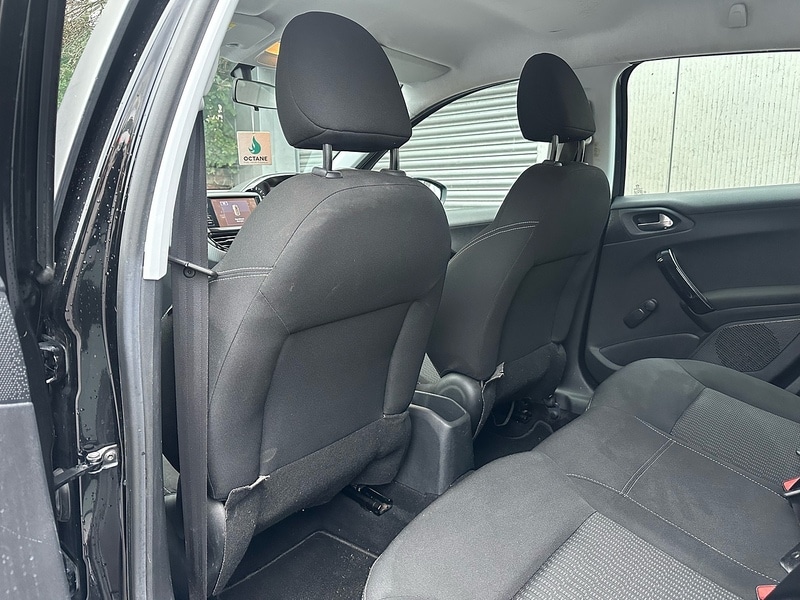 Used Peugeot 208 2017 for sale - 77490668: Photo 30