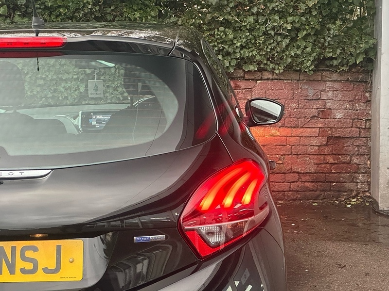 Used Peugeot 208 2017 for sale - 77490668: Photo 33