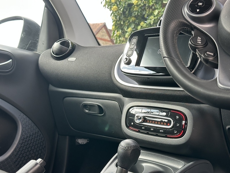 Used smart fortwo 2019 for sale - 76982570: Photo 16