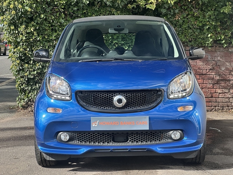 Used smart fortwo 2019 for sale - 76982570: Photo 2