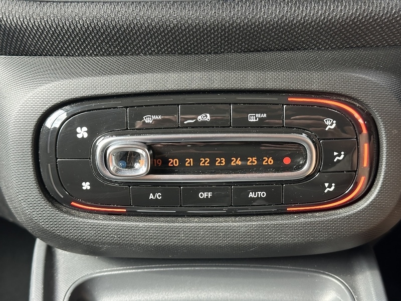 Used smart fortwo 2019 for sale - 76982570: Photo 34