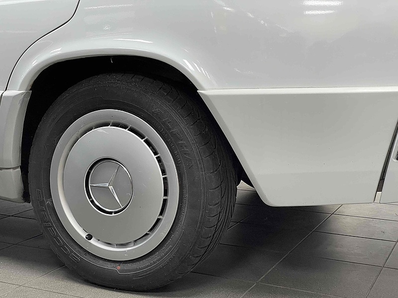 Used Mercedes-Benz 190 1992 for sale - 77452614: Photo 12