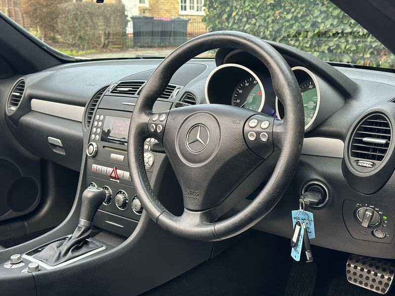 Used Mercedes-Benz SLK 2006 for sale - 76973998: Photo 12