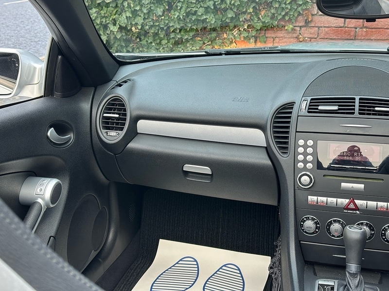 Used Mercedes-Benz SLK 2006 for sale - 76973998: Photo 36