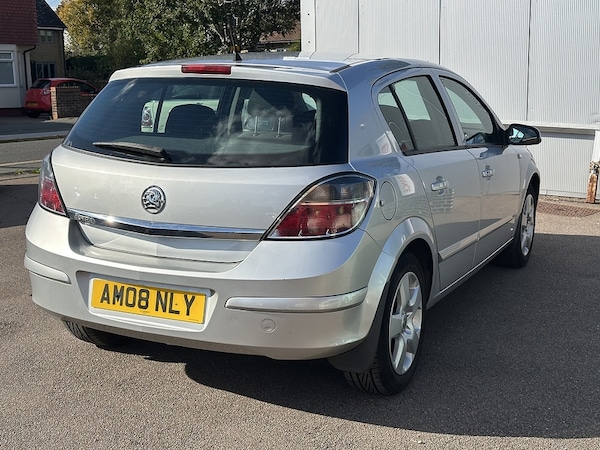 Used Vauxhall Astra 2008 for sale - 76106320: Photo 3