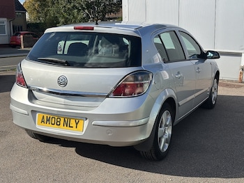 Used Vauxhall Astra 2008 for sale - 76106320: Photo 3