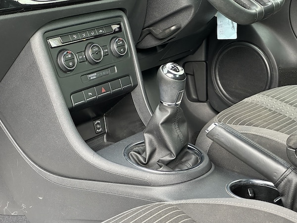 Used Volkswagen Beetle 2014 for sale - 75631483: Photo 25