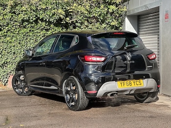 Used Renault Clio 2018 for sale - 76106329: Photo