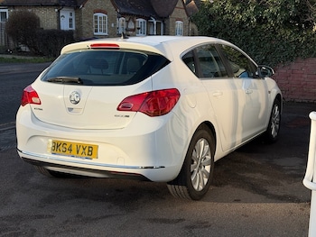 Used Vauxhall Astra 2014 for sale - 77114239: Photo