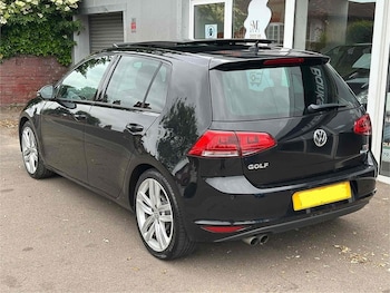 Used Volkswagen Golf 2016 for sale - 75537674: Photo