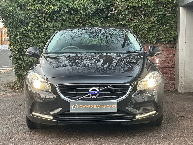 Used Volvo V40 2015 for sale - 77118263: Photo 2