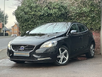 Used Volvo V40 2015 for sale - 77118263: Photo