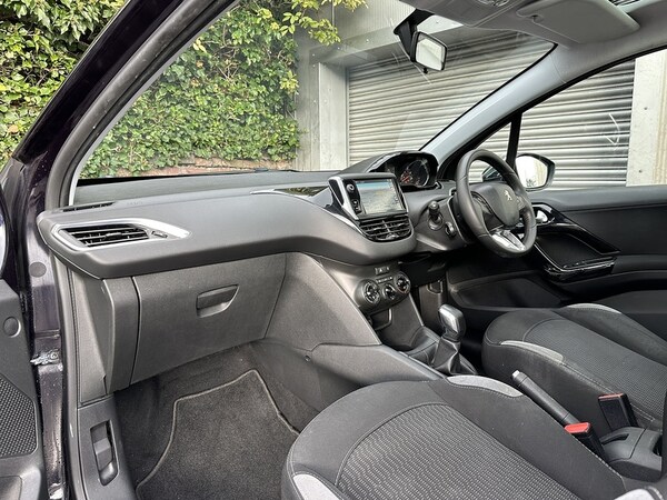Used Peugeot 208 2014 for sale - 76185822: Photo 25