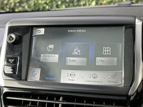 Used Peugeot 208 2014 for sale - 76185822: Photo 30
