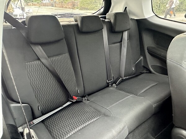 Used Peugeot 208 2014 for sale - 76185822: Photo 35