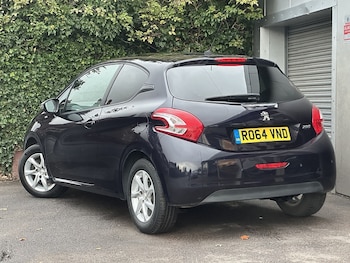 Used Peugeot 208 2014 for sale - 76185822: Photo 4