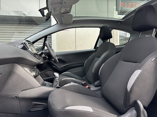 Used Peugeot 208 2014 for sale - 76185822: Photo 9