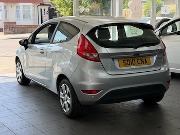 Used Ford Fiesta 2010 for sale - 79458557: Photo