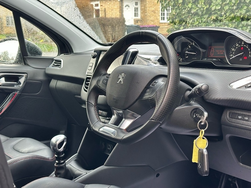 Used Peugeot 208 2019 for sale - 77379245: Photo 14