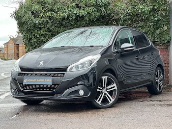 Used Peugeot 208 2019 for sale - 77379245: Photo