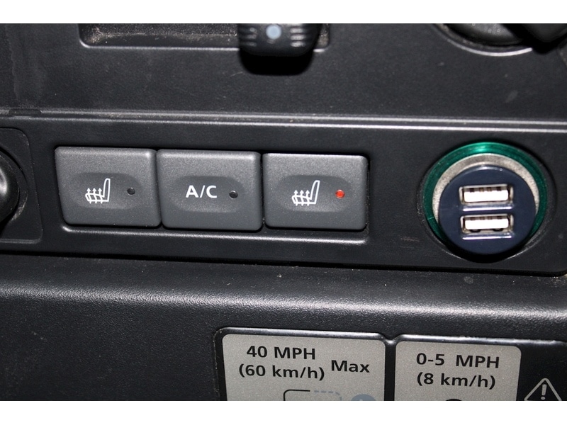 Used Land Rover Defender 2011 for sale - 78065131: Photo 6