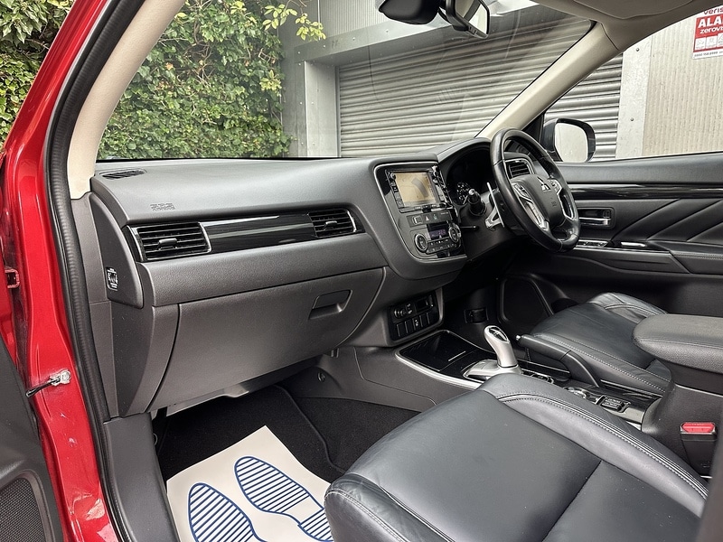 Used Mitsubishi Outlander 2016 for sale - 76323796: Photo 28