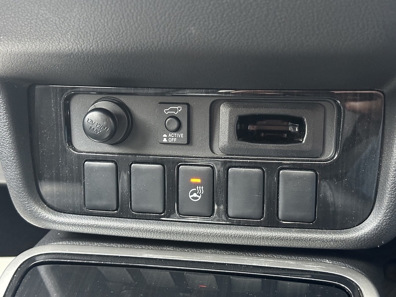 Used Mitsubishi Outlander 2016 for sale - 76323796: Photo 37